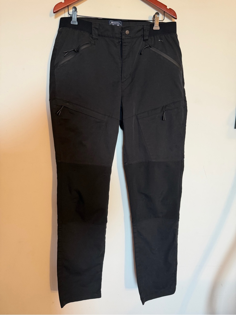 Men's Black Performance Cargo Pants with Zip Pockets